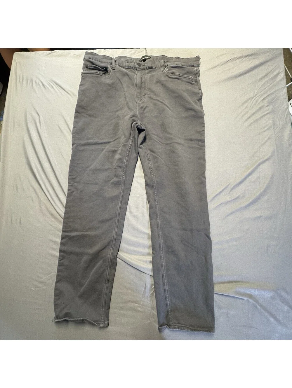 Banana Republic Pants Mens 40x32 Charcoal Gray Faded Straight Leg Casual Chino⁠
